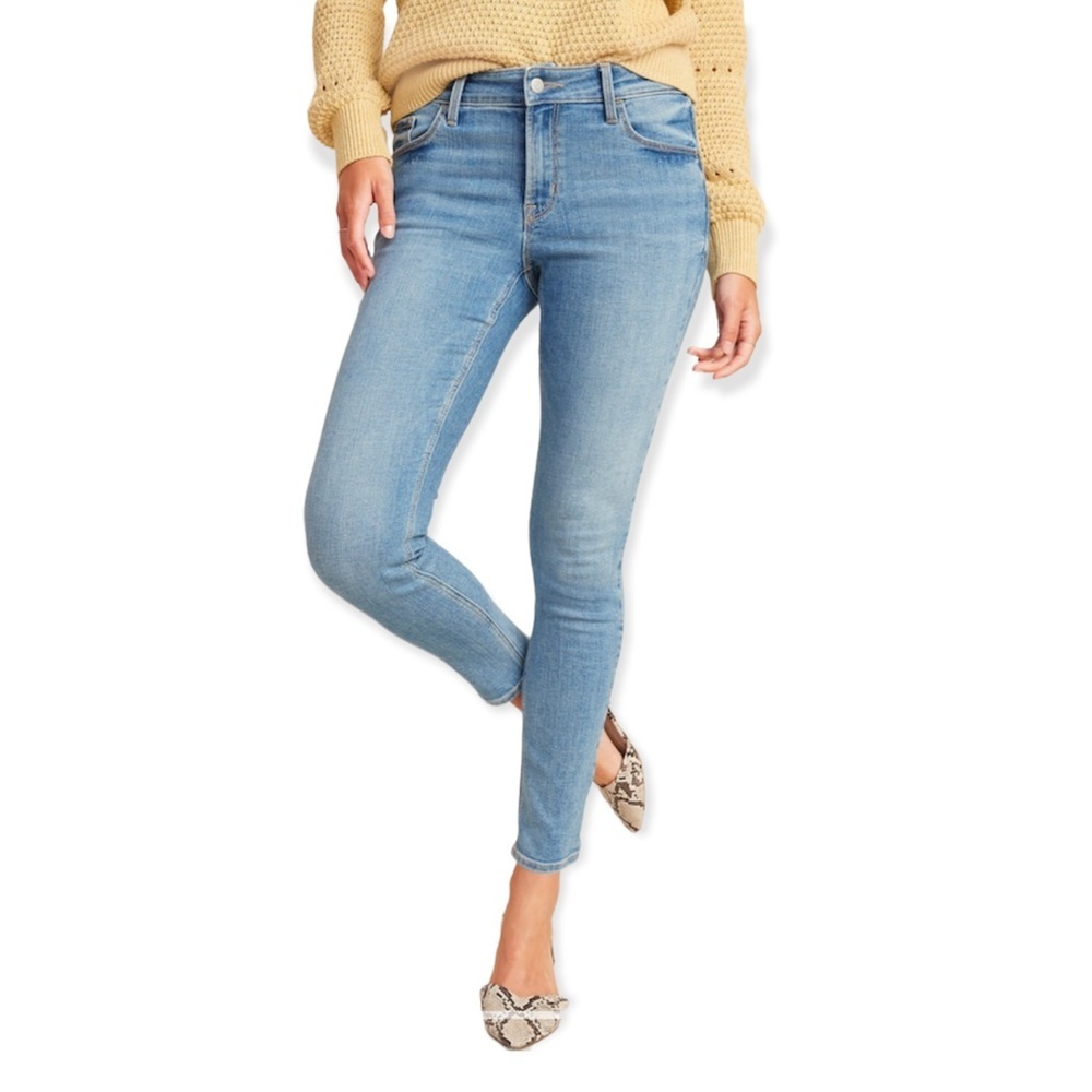 Old Navy Slim Mid-Rise Jeans NWT